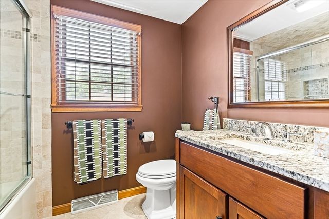 104 Arkansas Rd, Tewksbury, MA 01876
