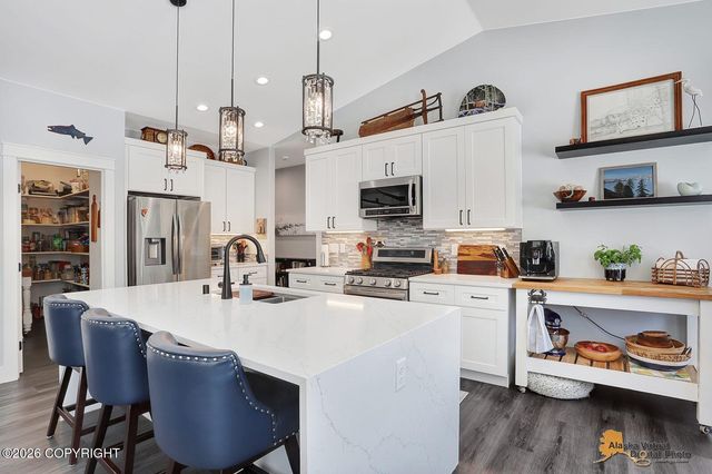 4500 N Baloo Drive, Wasilla, AK 99654