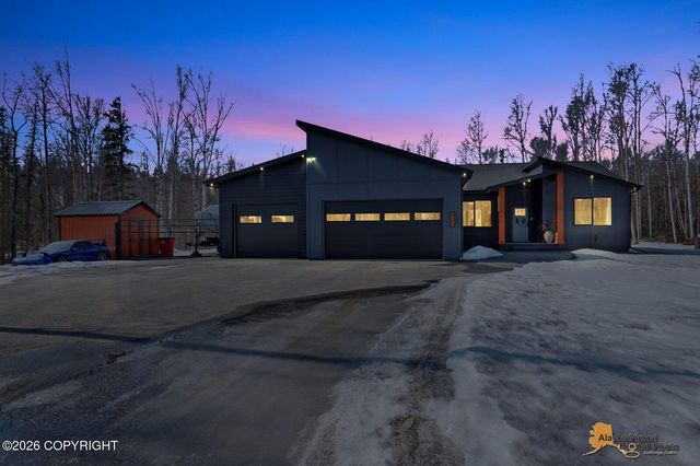 4500 N Baloo Drive, Wasilla, AK 99654