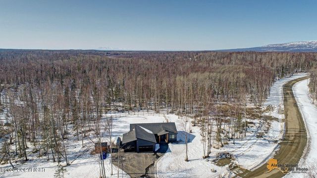 4500 N Baloo Drive, Wasilla, AK 99654