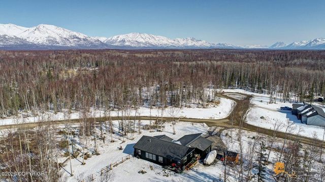 4500 N Baloo Drive, Wasilla, AK 99654