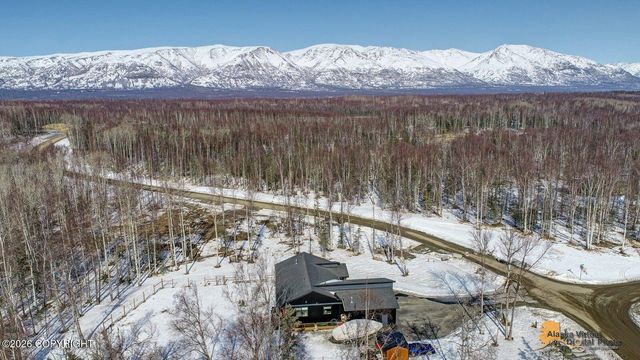 4500 N Baloo Drive, Wasilla, AK 99654