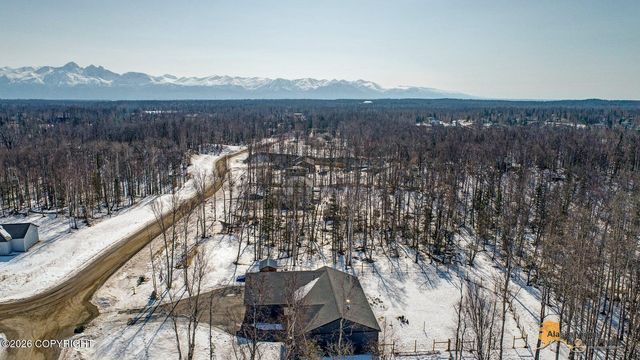 4500 N Baloo Drive, Wasilla, AK 99654
