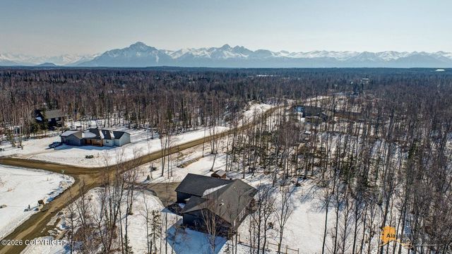 4500 N Baloo Drive, Wasilla, AK 99654