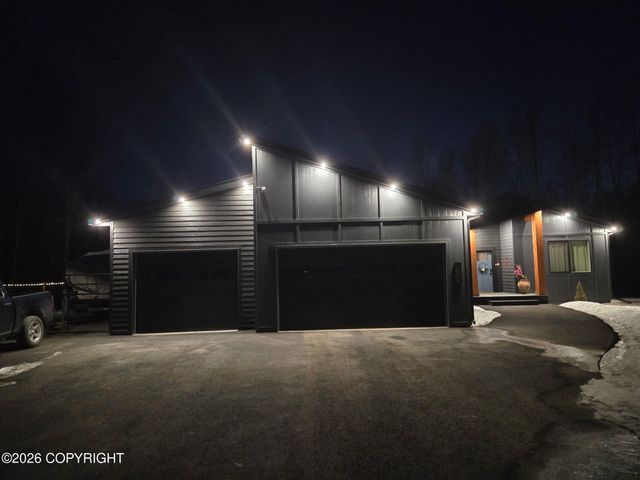 4500 N Baloo Drive, Wasilla, AK 99654