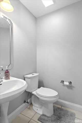 2744 Reinford Drive, Newburgh, IN 47630