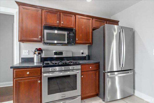 2744 Reinford Drive, Newburgh, IN 47630