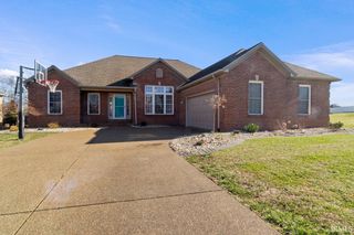 2744 Reinford Drive, Newburgh, IN 47630