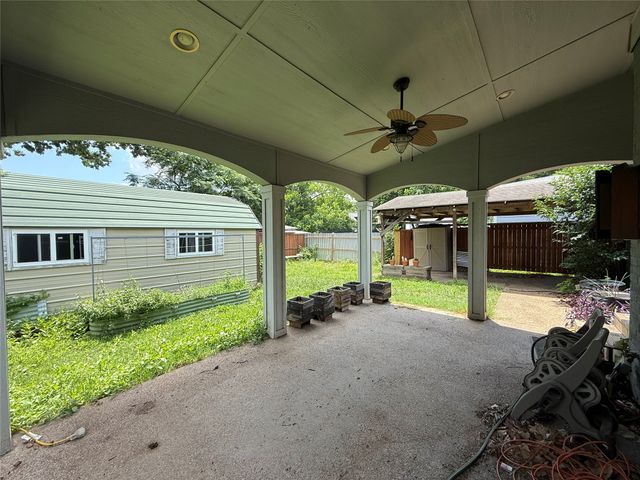 642 N Tyler Street, Dallas, TX 75208