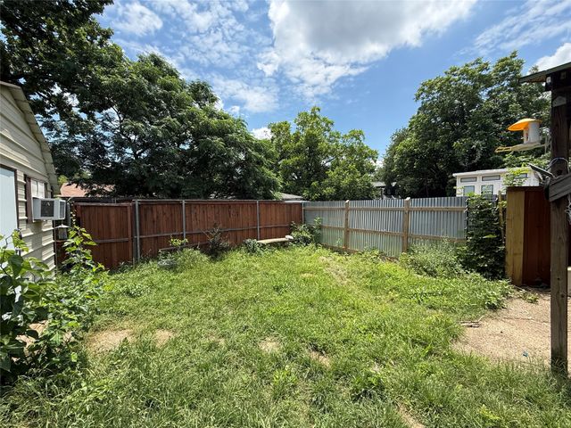 642 N Tyler Street, Dallas, TX 75208