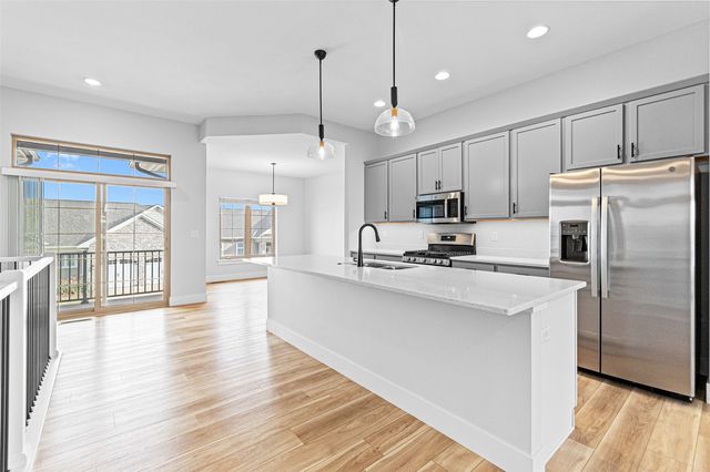 2883 Blue Sage Drive B, Coralville, IA 52241