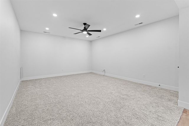 2883 Blue Sage Drive B, Coralville, IA 52241