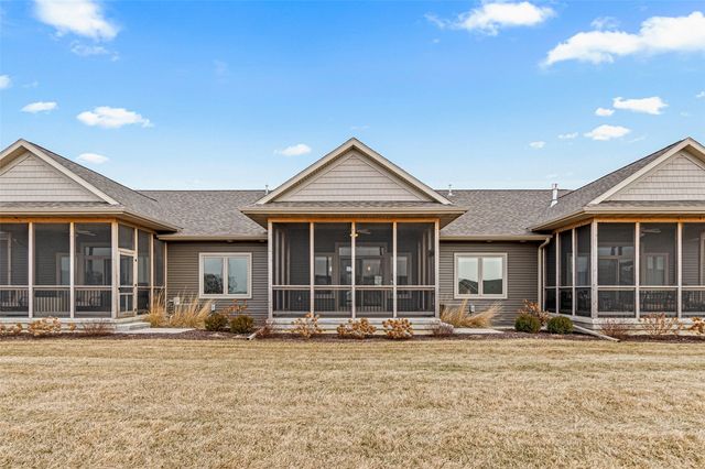 2883 Blue Sage Drive B, Coralville, IA 52241