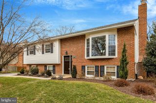 307 VALEVIEW CT NW, Vienna, VA 22180