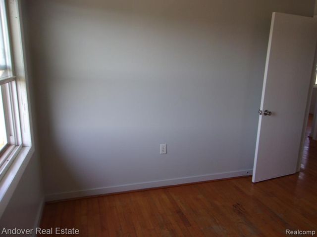 319 Dart Street, Gwinn, MI 49841