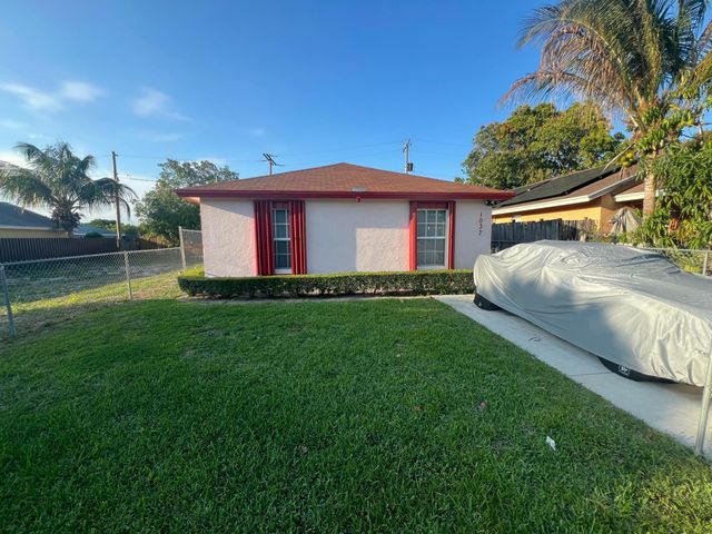 1037 17th Street, West Palm Beach, FL 33407