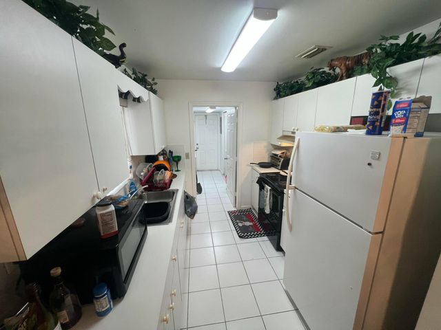 1037 17th Street, West Palm Beach, FL 33407