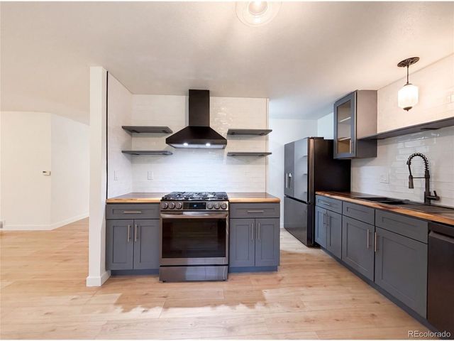 1950 Edgewood Dr, Boulder, CO 80304