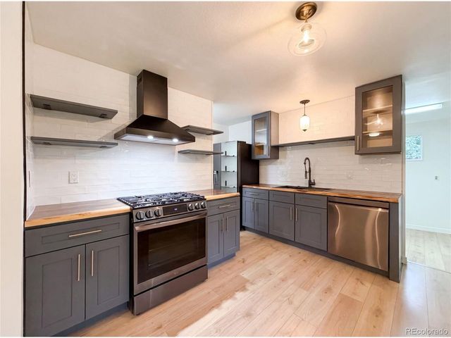1950 Edgewood Dr, Boulder, CO 80304