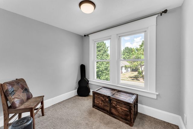 1040 W State Street, Springfield, MO 65806