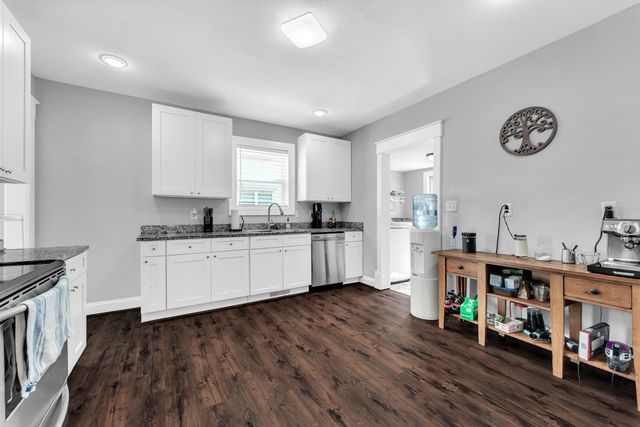 1040 W State Street, Springfield, MO 65806