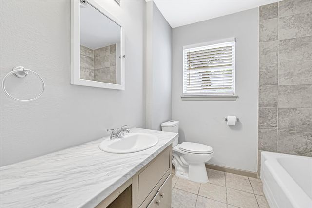 13915 Nitida Street, Houston, TX 77045