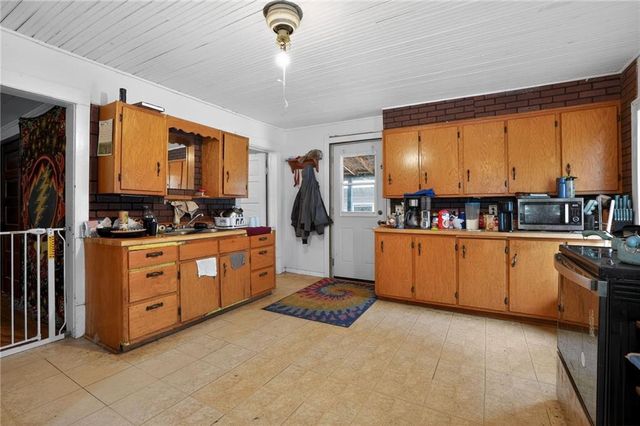 1002 Cora Avenue, Rice Lake, WI 54868