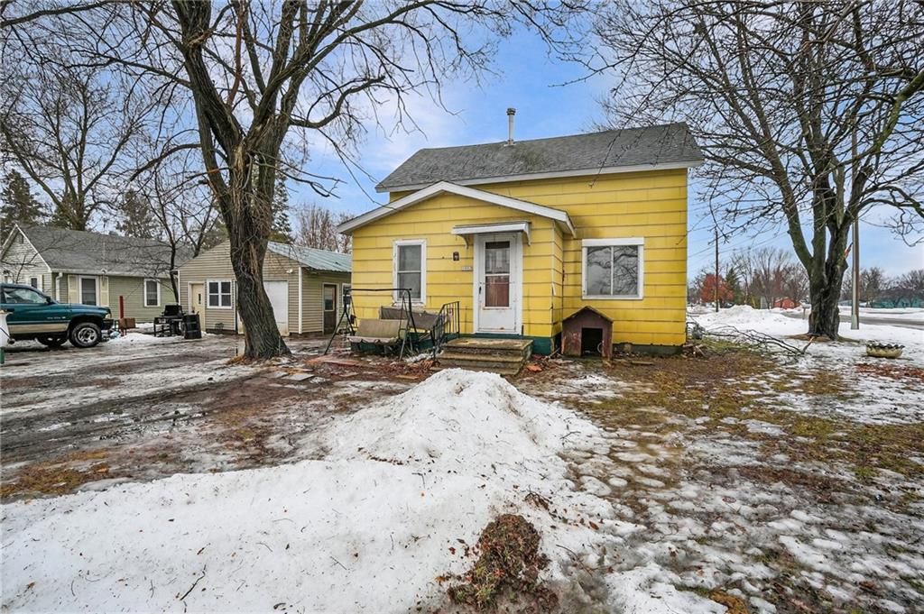 1002 Cora Avenue, Rice Lake, WI 54868