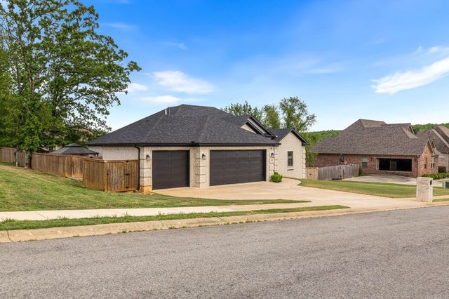 1566 Marquee Circle, Cabot, AR 72023