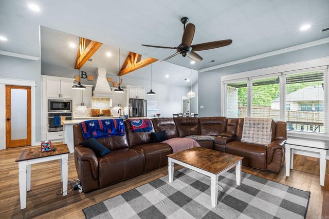 1566 Marquee Circle, Cabot, AR 72023
