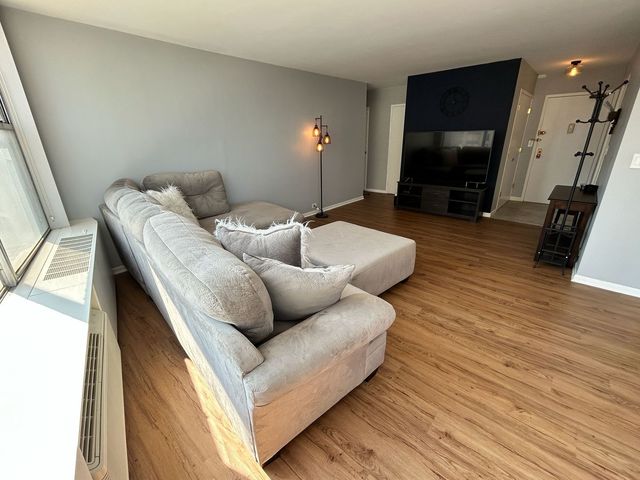 5757 N Sheridan Road 7D, Chicago, IL 60640