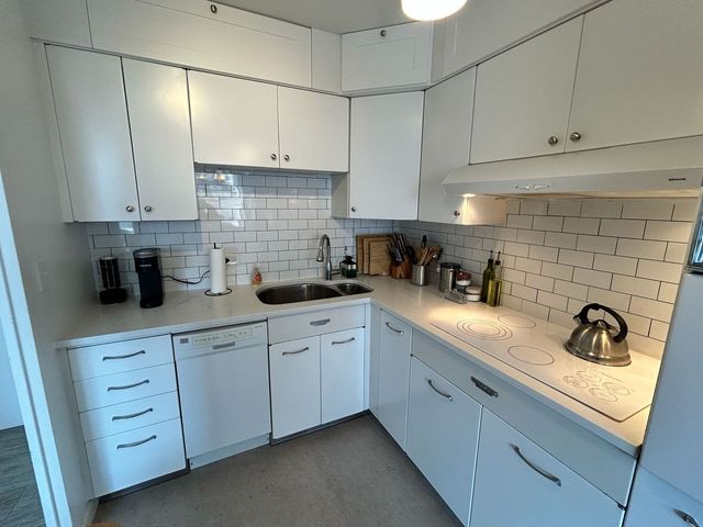5757 N Sheridan Road 7D, Chicago, IL 60640
