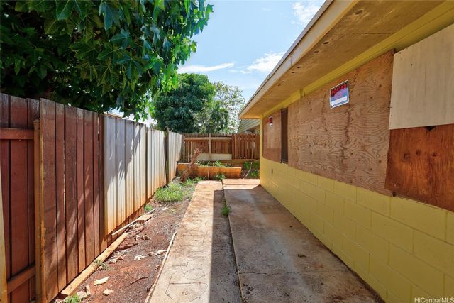 85-135 Ala Akau Street H, Waianae, HI 96792