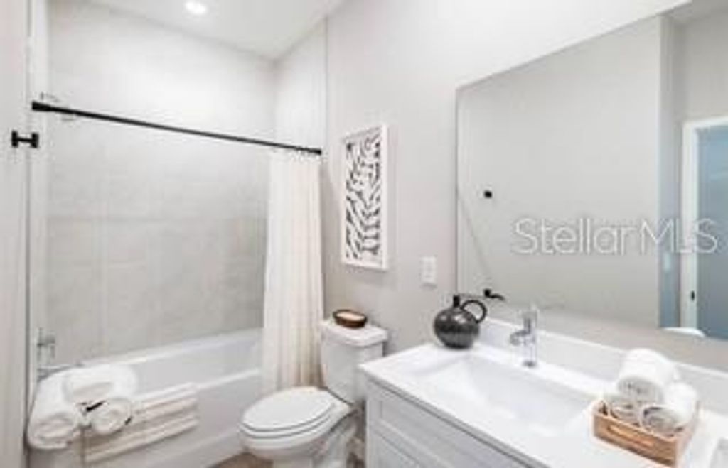 Image 13 of property listing at 5900 SW 112TH PLACE ROAD, Ocala, FL 34476