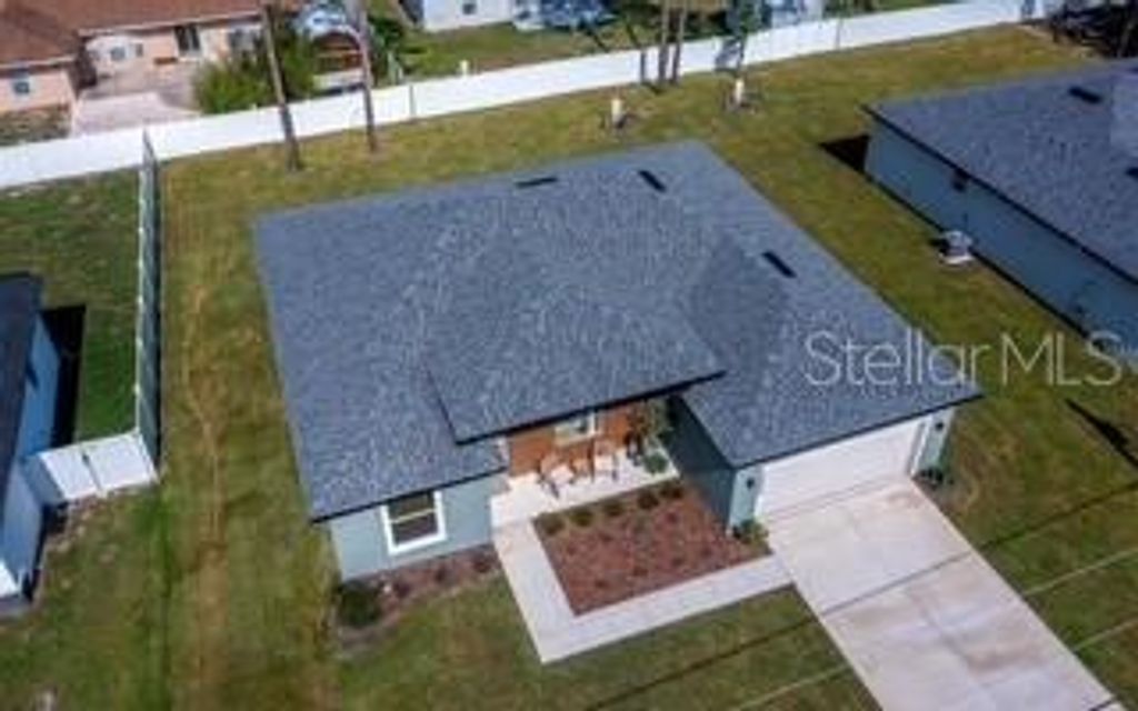 Image 16 of property listing at 5900 SW 112TH PLACE ROAD, Ocala, FL 34476