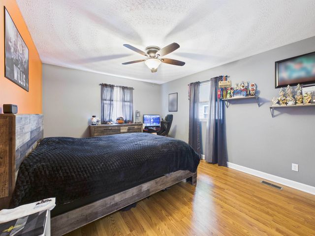 105 May Dr., Huntington, WV 25704