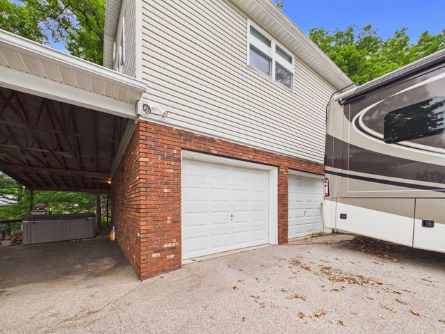 105 May Dr., Huntington, WV 25704