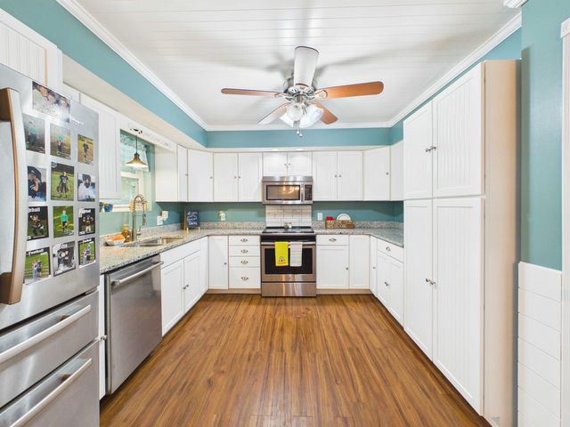 105 May Dr., Huntington, WV 25704