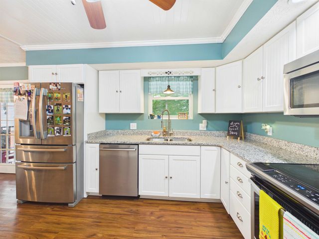 105 May Dr., Huntington, WV 25704