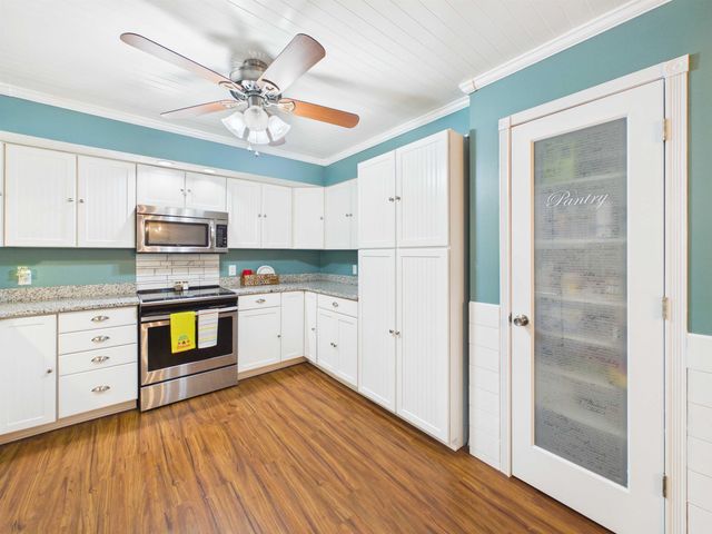 105 May Dr., Huntington, WV 25704