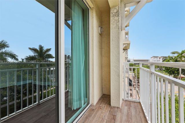7265 SW 89th St A314, Miami, FL 33156