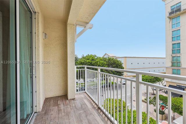 7265 SW 89th St A314, Miami, FL 33156