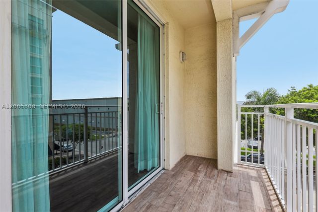 7265 SW 89th St A314, Miami, FL 33156