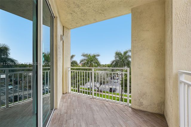 7265 SW 89th St A314, Miami, FL 33156