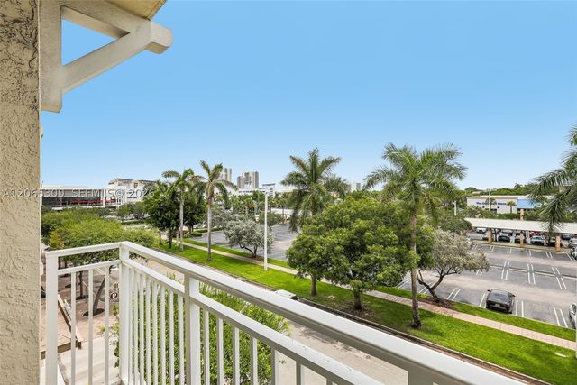 7265 SW 89th St A314, Miami, FL 33156