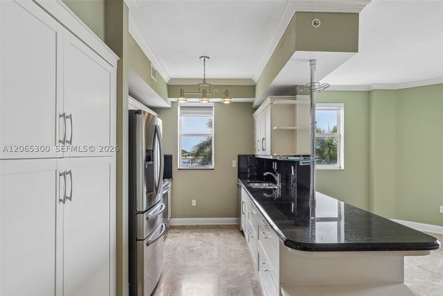 7265 SW 89th St A314, Miami, FL 33156