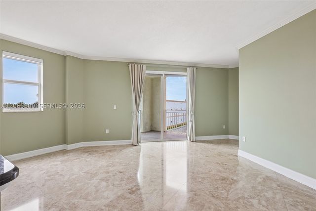 7265 SW 89th St A314, Miami, FL 33156