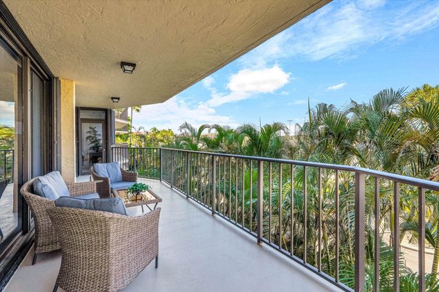 859 JEFFERY Street 306, Boca Raton, FL 33487