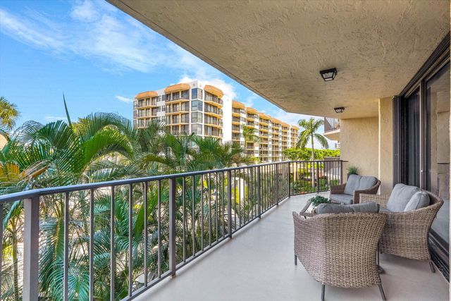 859 JEFFERY Street 306, Boca Raton, FL 33487