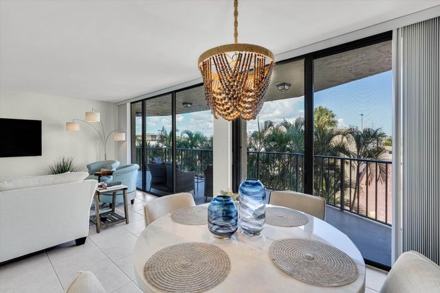 859 JEFFERY Street 306, Boca Raton, FL 33487